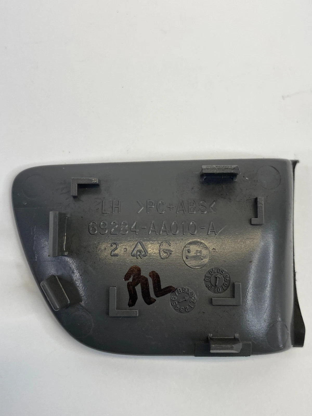 2002-2006 TOYOTA CAMRY REAR LEFT INNER DOOR PLUG SCREW COVER TRIM 69284-AA010