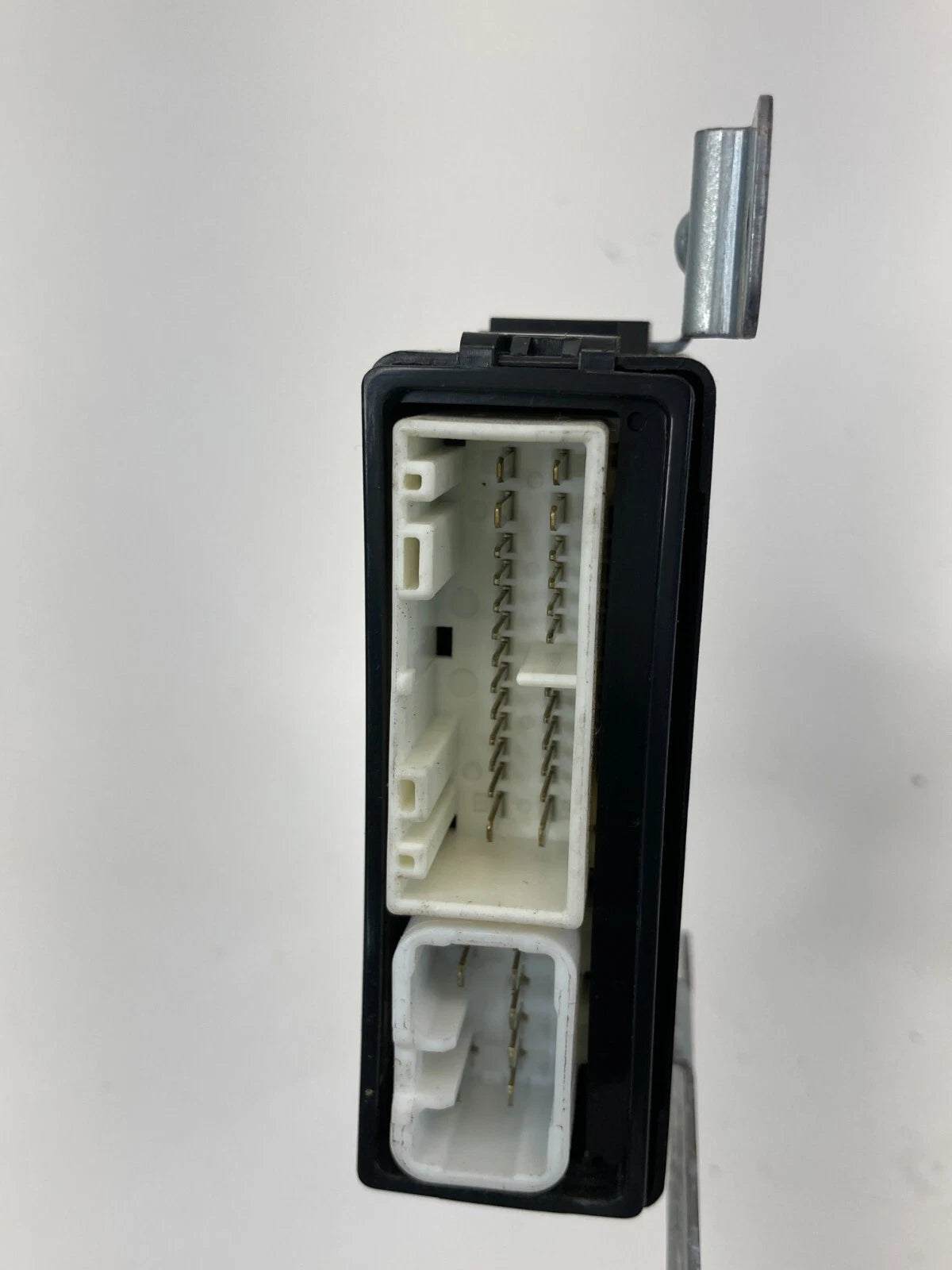 1999-2003 LEXUS RX300 REAR LEFT MPX MULTIPLEX DOOR CONTROL MODULE ECU 8922448020
