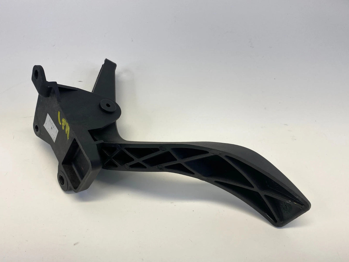 2000-2007 FORD FOCUS ACCELERATOR GAS PEDAL ASSEMBLY OEM 98AB-9P732-AF