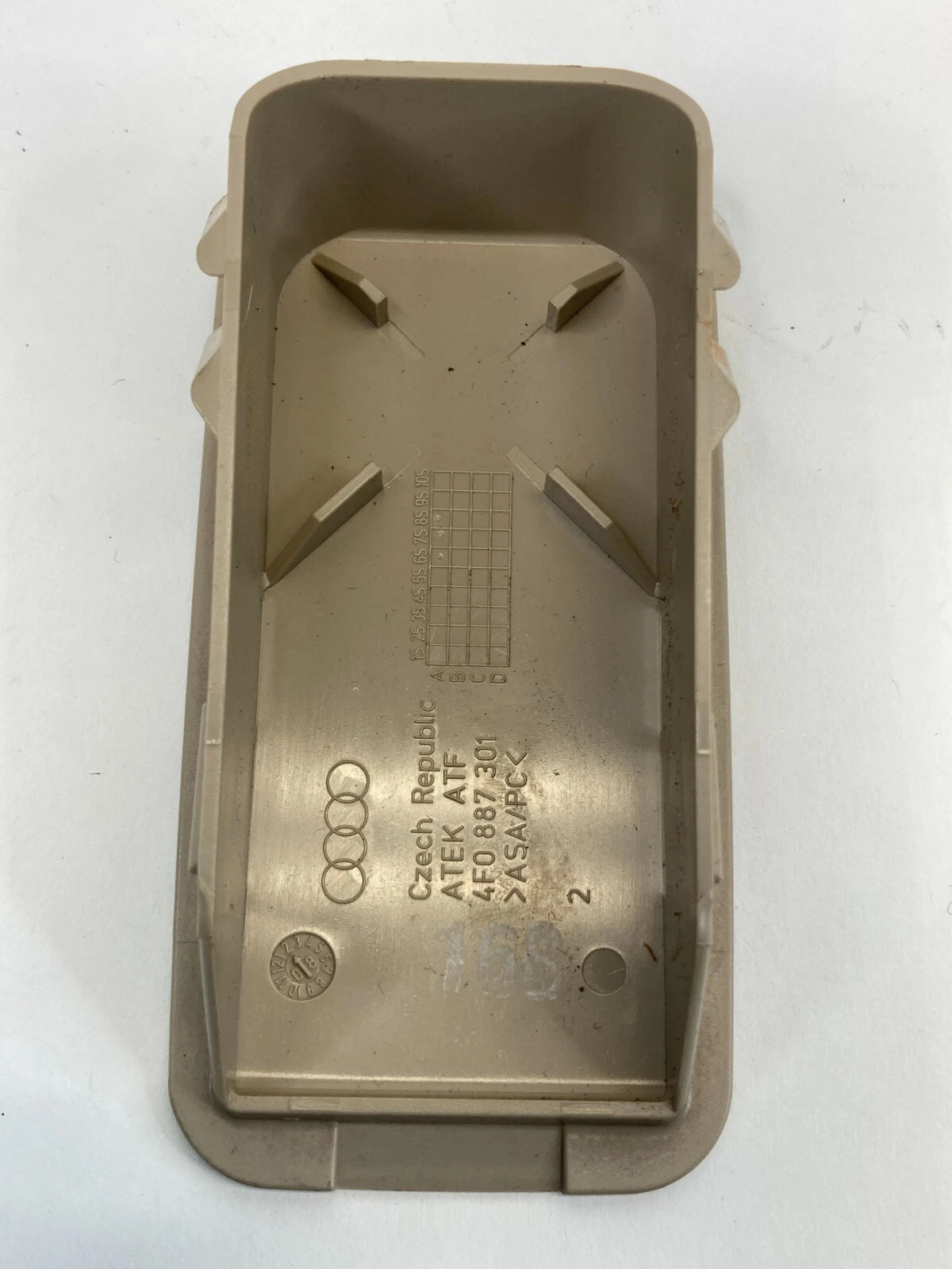 2006-2011 AUDI A6 BACK CHILD SEAT ANCHOR HOOK COVER TRIM CAP 4F0887301 OEM
