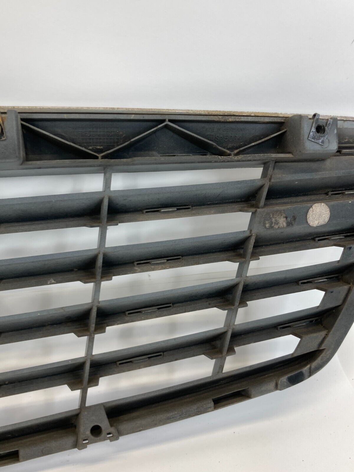 2003-2006 Mercedes-Benz E500 Front Radiator Upper Grill Grille Chrome 2118800383