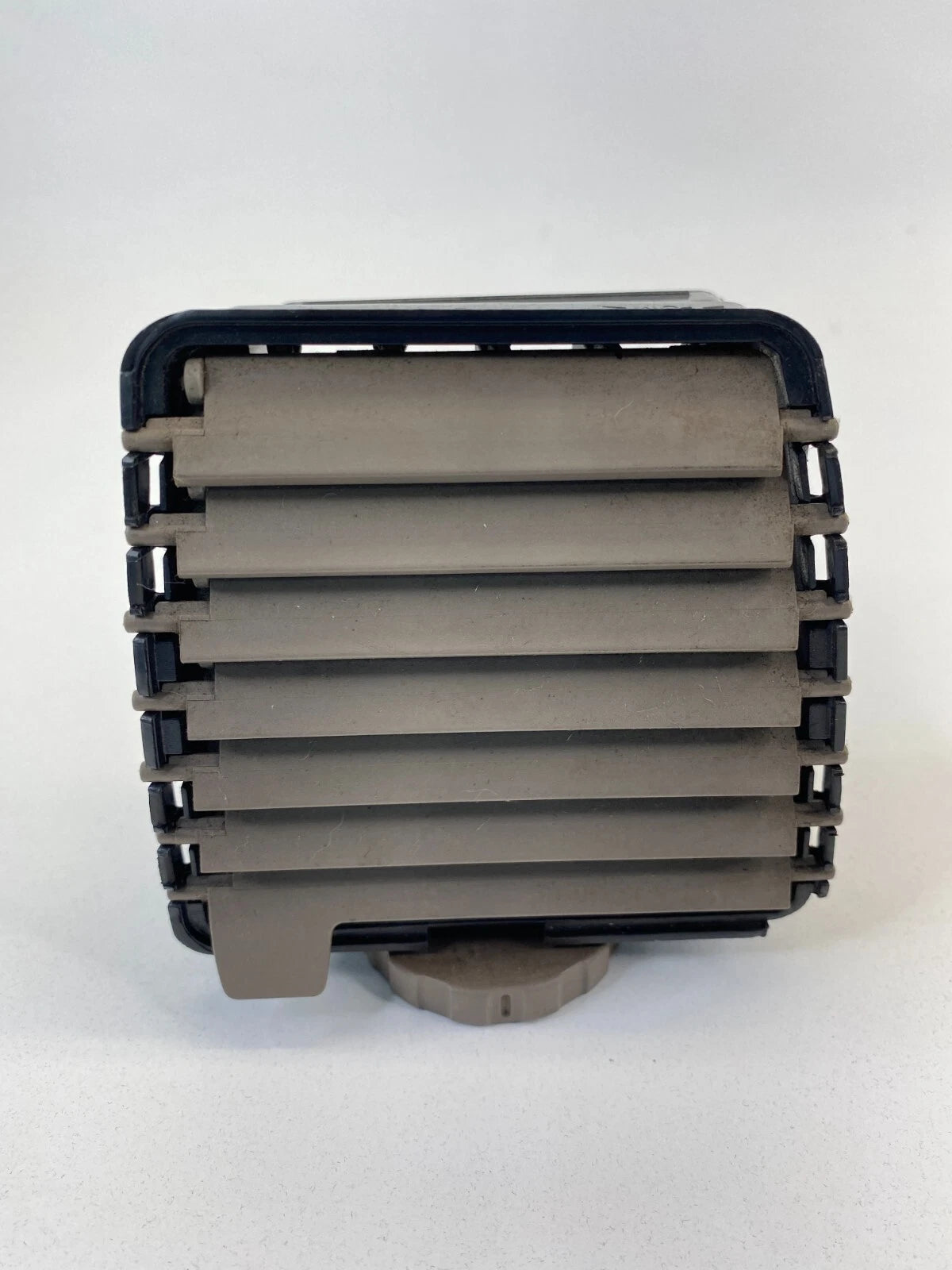 2002 2003 NISSAN ALTIMA RIGHT PASSENGER DASH AC AIR VENT GRILLE DUCT 68760-8J000