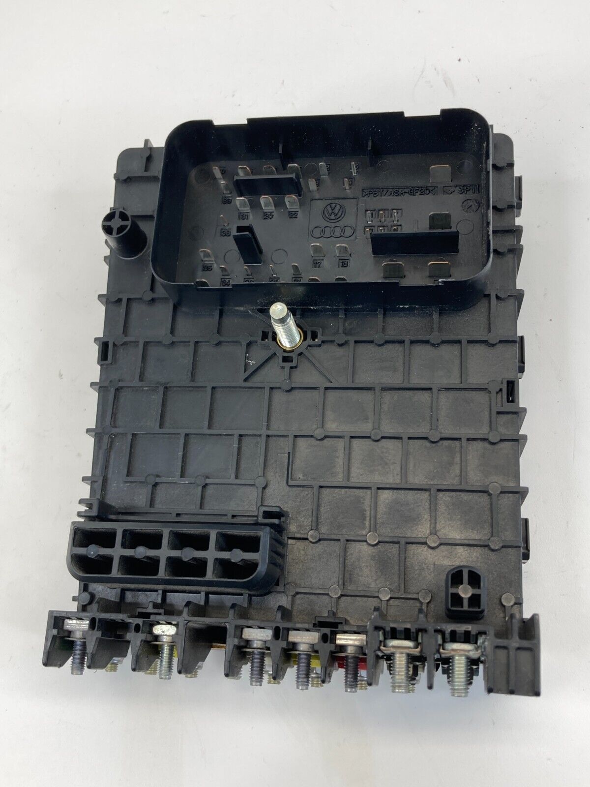 2009-2012 Volkswagen CC 2.0L L4 T Engine Compartment Fuse Box Relay Module OEM