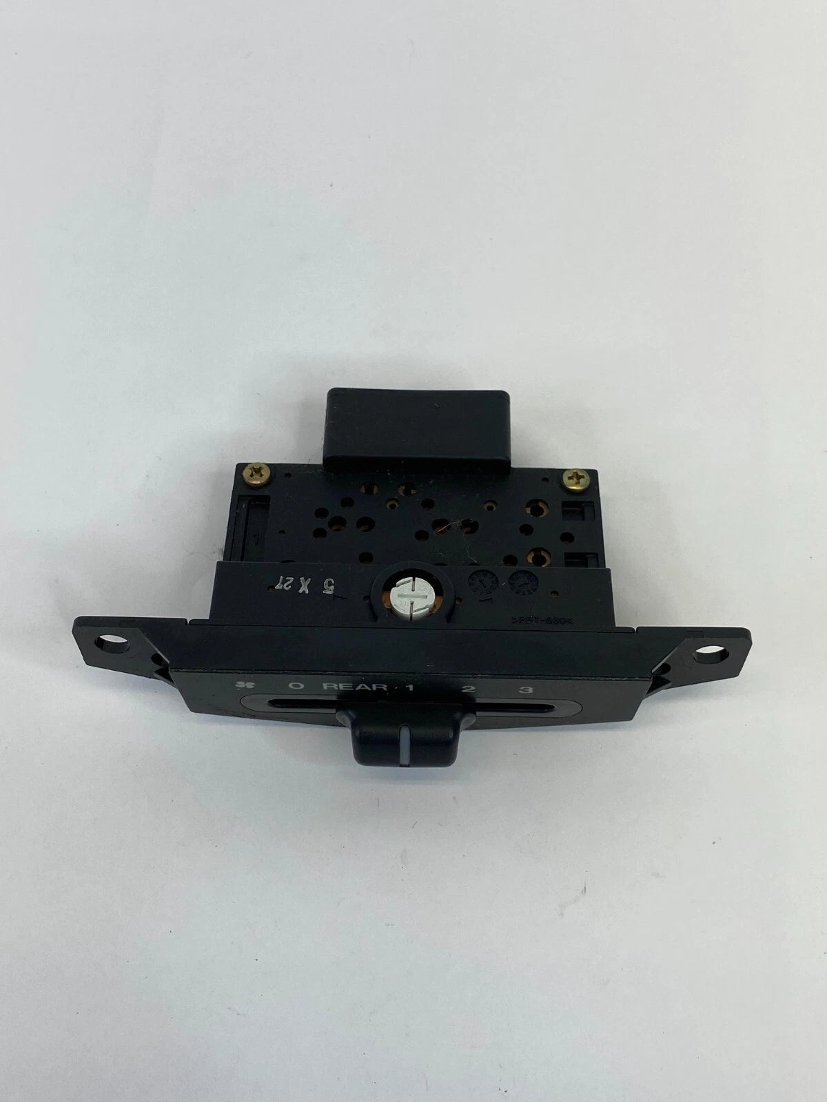 00 01 02 03 04 05 06 Mazda MPV Rear Temperature Climate Control Switch OEM