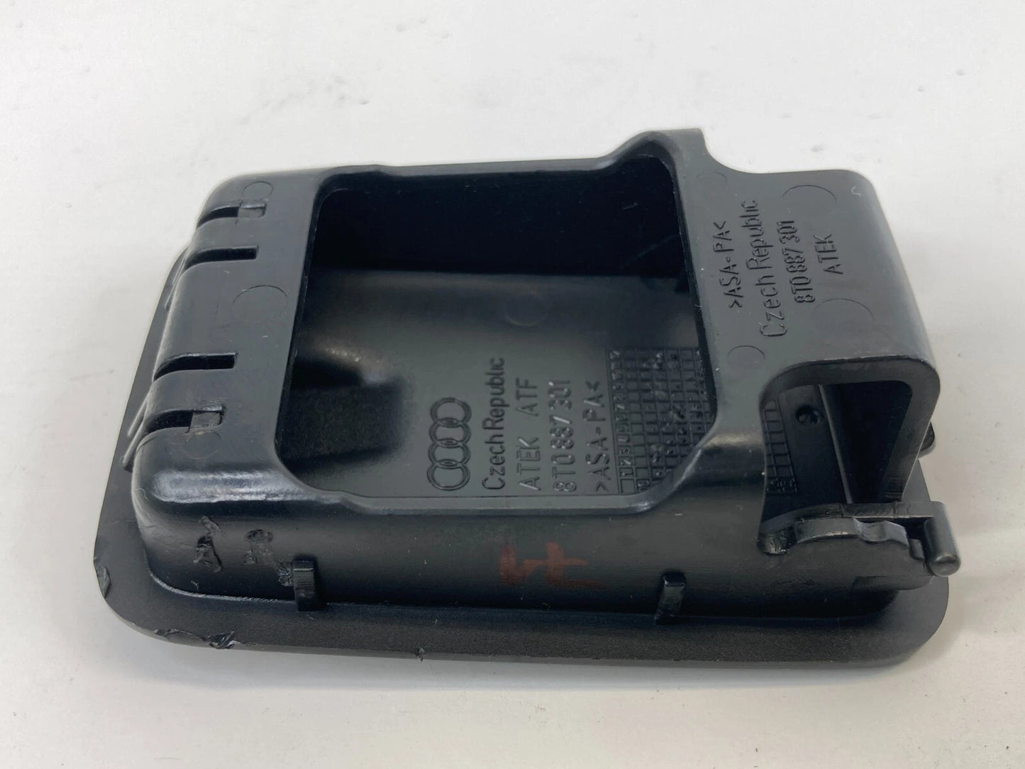 2013-2016 AUDI A4 4-DR CHILD RESTRAINT ANCHOR BEZEL HOOK COVER TRIM 8T0-887-301