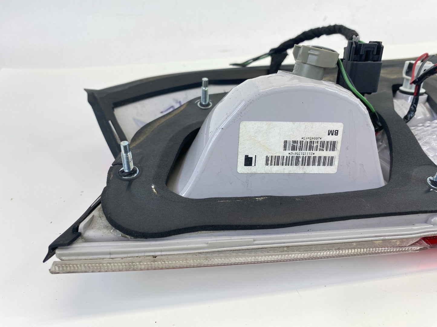 2010-2017 GMC Terrain Left Side Inner Trunk Tail Light Liftgate 20845443 OEM