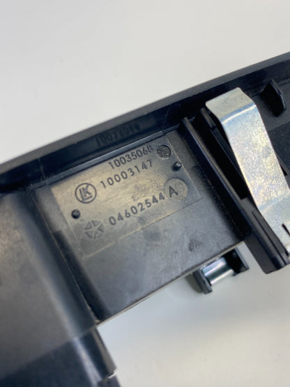 2009-2011 Chrysler Town & Country Front Right Door Power Window Switch 04602544