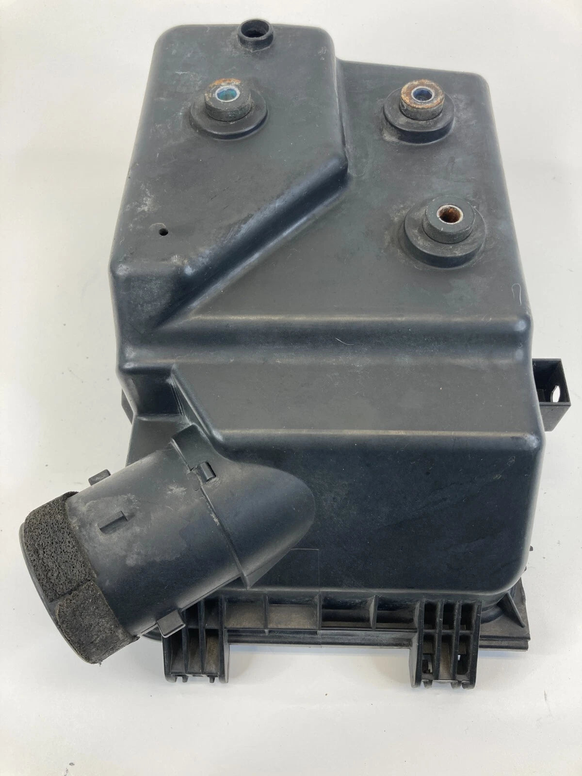 2007-2011 TOYOTA CAMRY 2.4L AIR INTAKE LOWER CLEANER BOX COVER 17701-0H080 OEM