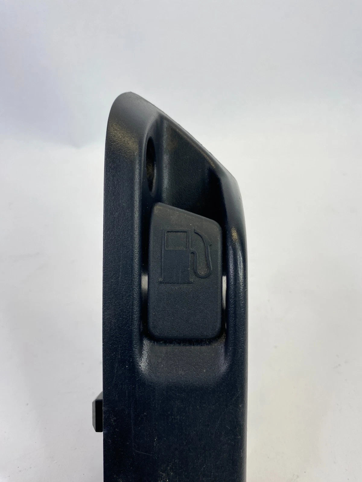 2010-2015 TOYOTA PRIUS FUEL TANK FILLER DOOR RELEASE HANDLE LEVER OPENER OEM