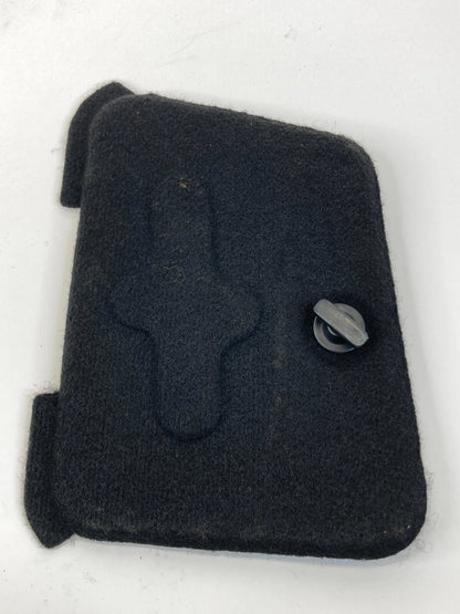 06-08 HYUNDAI SONATA REAR LEFT INNER TAILLIGHT TAIL LAMP ACCESS DOOR COVER OEM