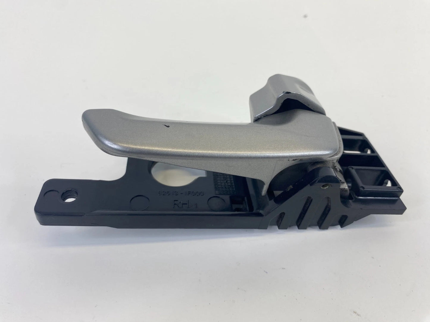 2005-2010 KIA SPORTAGE REAR RIGHT PASSENGER INNER DOOR HANDLE OEM 82613-1F000