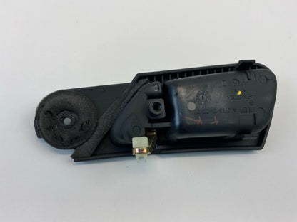 2006-2007 MERCEDES-BENZ C280 FRONT RIGHT SIDE PASSENGER INNER DOOR HANDLE OEM