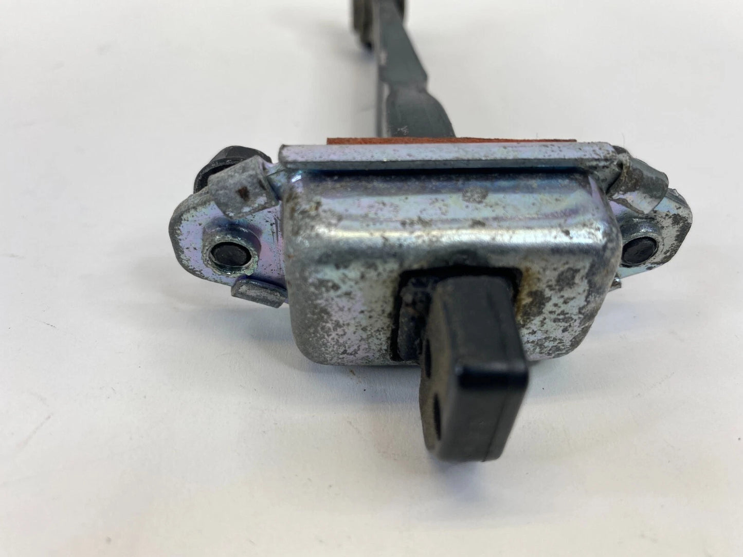 2010 11 12 2013 KIA FORTE FRONT LEFT SIDE DOOR CHECK STOP STOPPER DETENT OEM