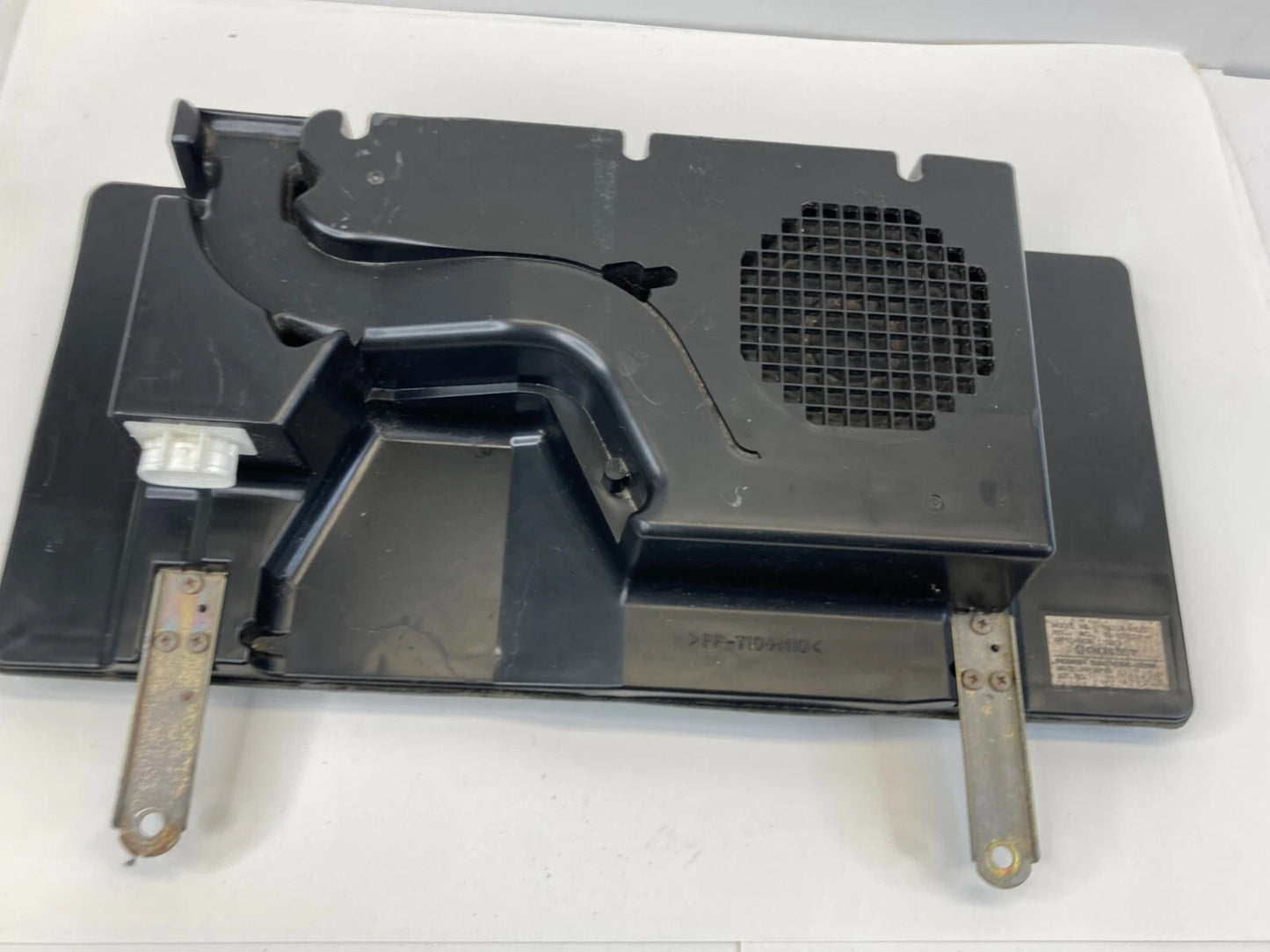 1999-2003 LEXUS RX300 SPEAKER BOX SUBWOOFER SUB WOOFER ASSEMBLY 86150-48010 OEM