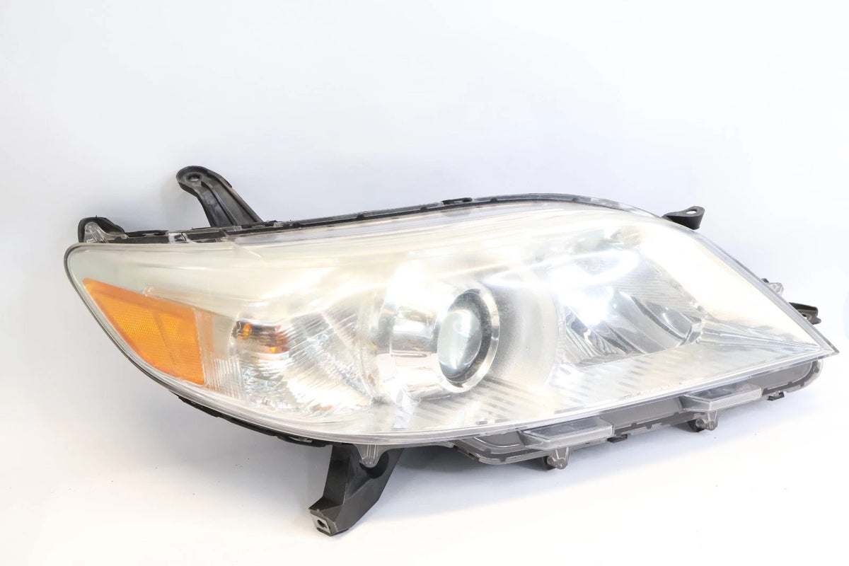 2011-2014 TOYOTA SIENNA RIGHT PASSENGER SIDE HID XENON HEADLIGHT HEAD LAMP OEM