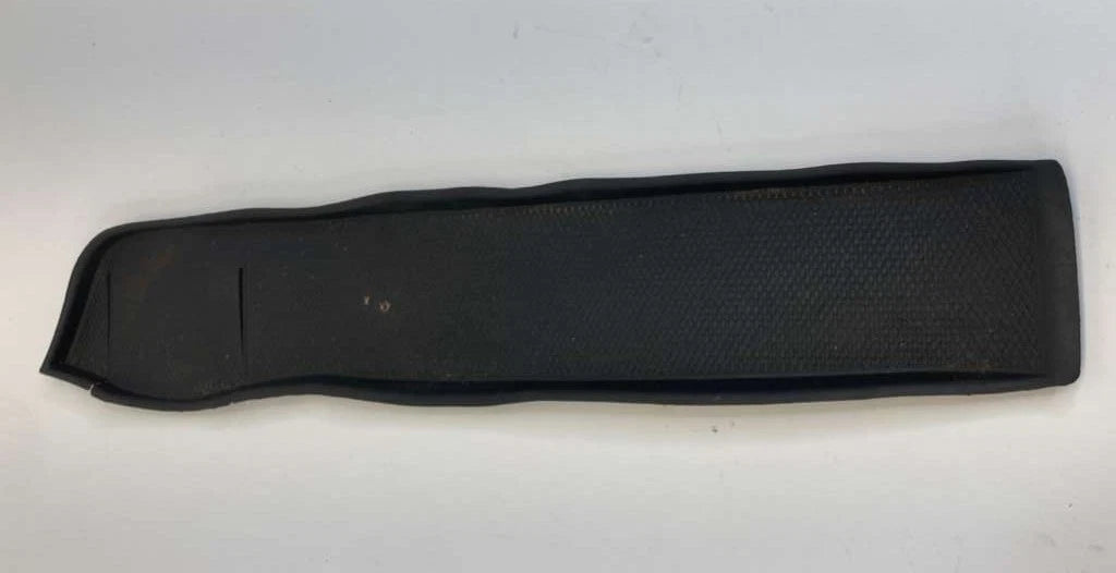 2006-2011 MERCEDES-BENZ ML350 FRONT RIGHT INTERIOR DOOR PANEL MAT A1647270245