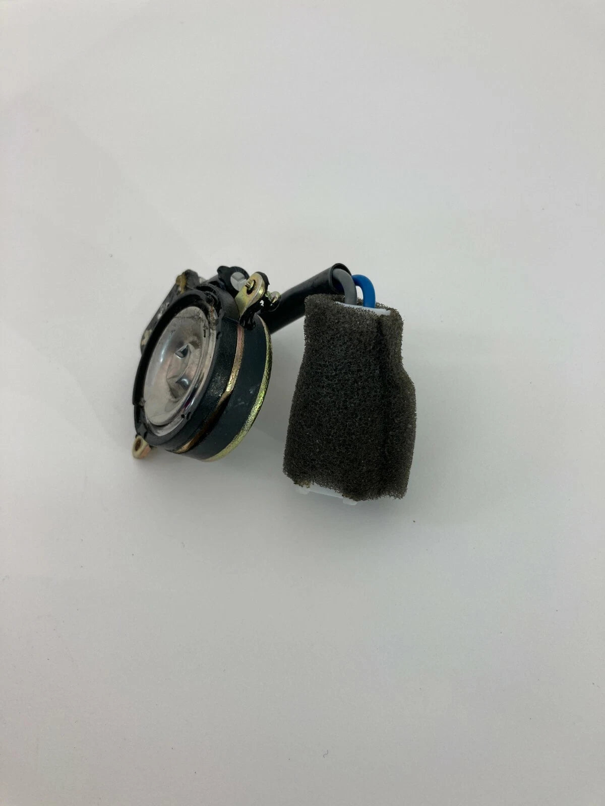2003-2006 KIA SORENTO FRONT LEFT DRIVER DOOR SPEAKER TWEETER 96350-3E000 OEM