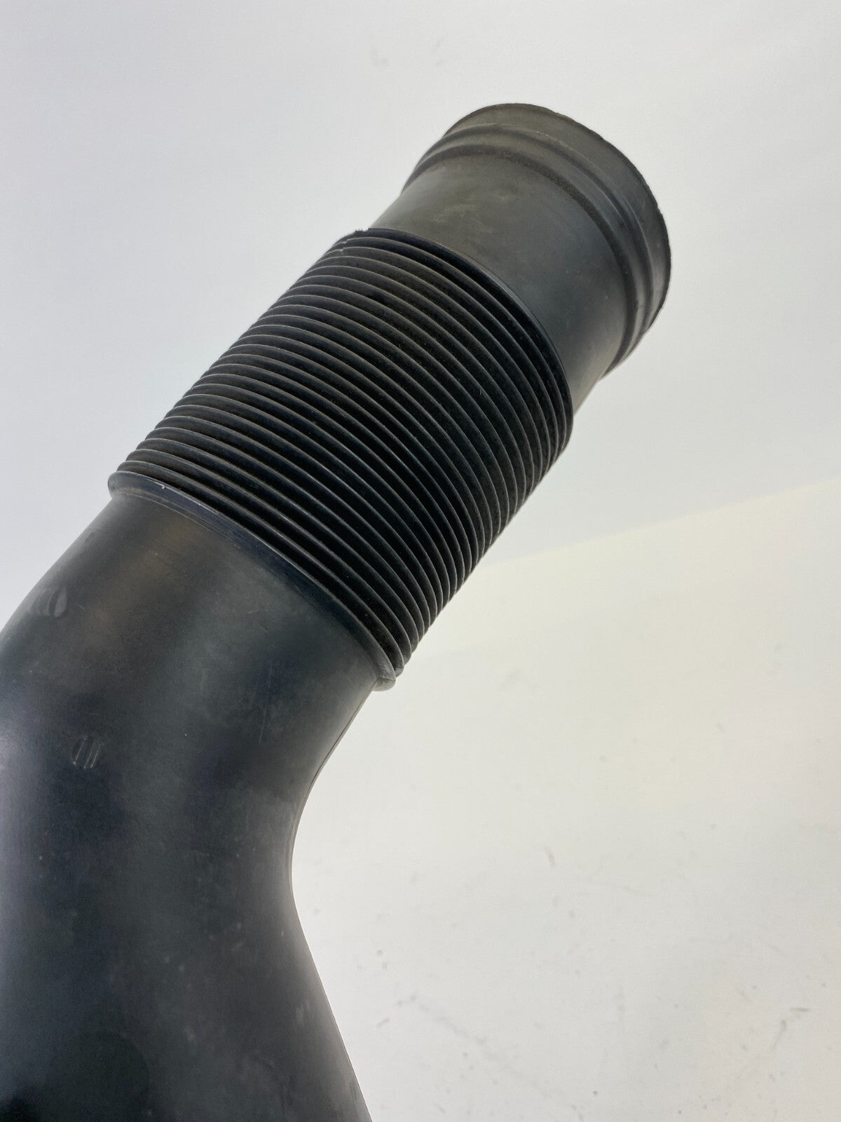 06-12 Mercedes-Benz ML350 3.5L Right Air Intake Duct Tube Pipe Hose A1645051461