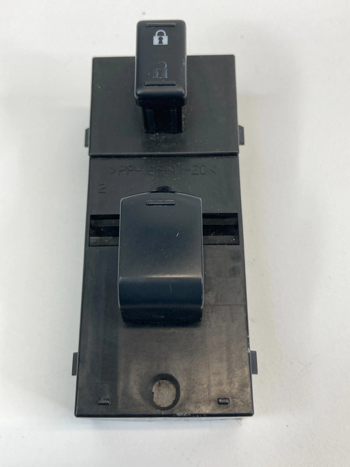 08-13 NISSAN ROGUE FRONT RIGHT SIDE DOOR POWER WINDOW & LOCK CONTROL SWITCH OEM