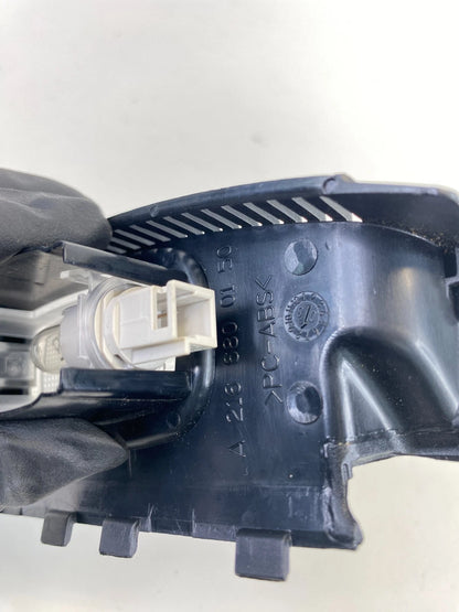 2007-2011 MERCEDES-BENZ CLS550 CENTER CONSOLE ARMREST STORAGE LIGHT LAMP OEM