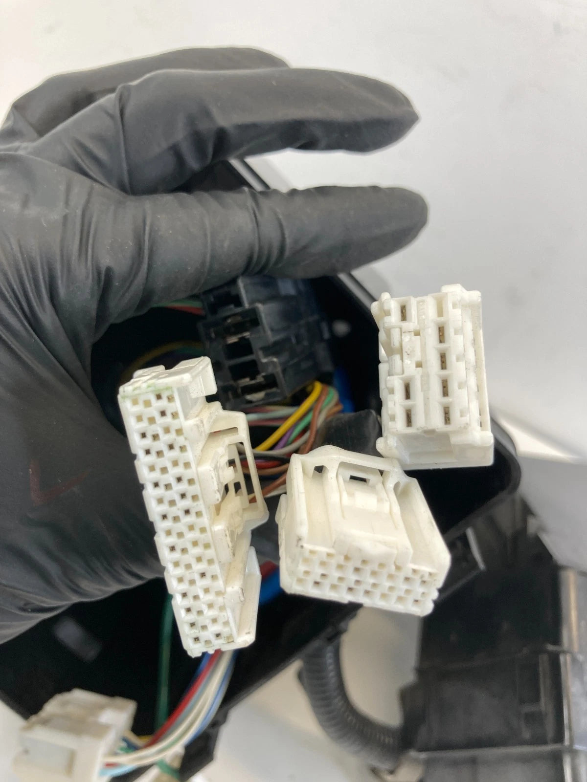 2013-2016 Nissan Pathfinder Engine Small Fuse Relay Box Compartment OEM