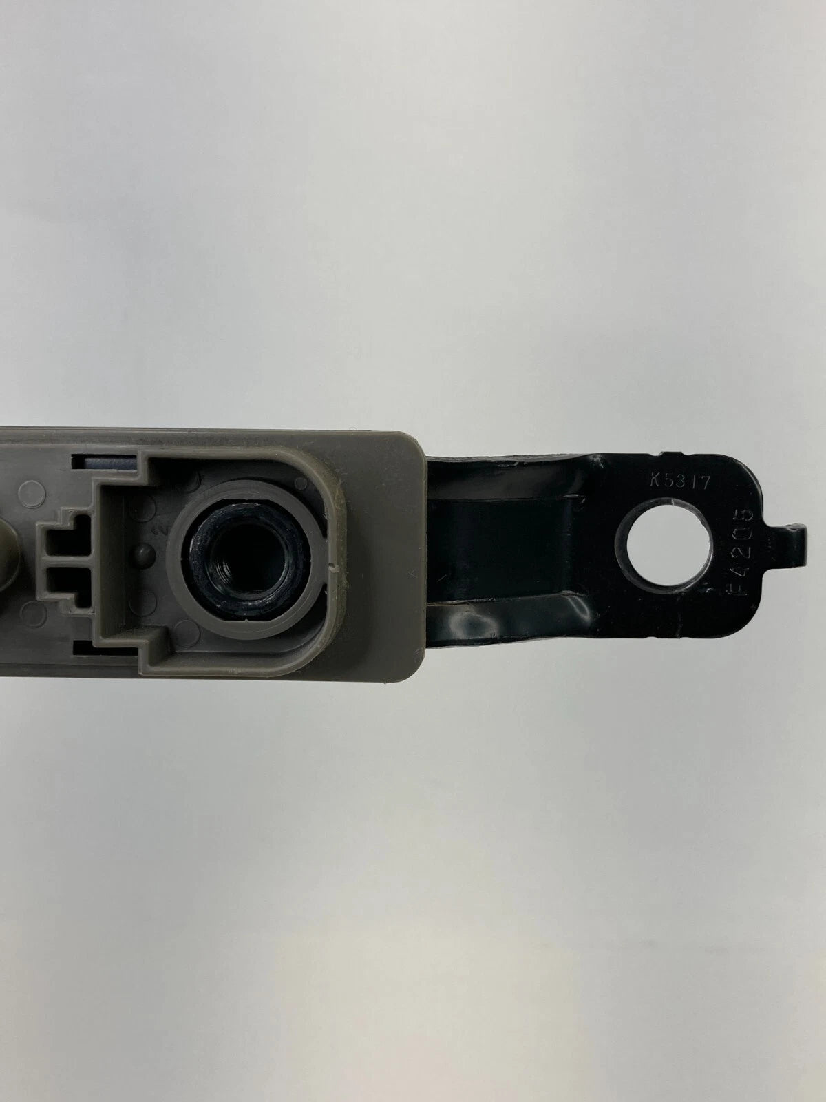 2003 2004 2005 2006 2007 NISSAN MURANO RIGHT PASSENGER SIDE SEAT BELT ADJUSTER