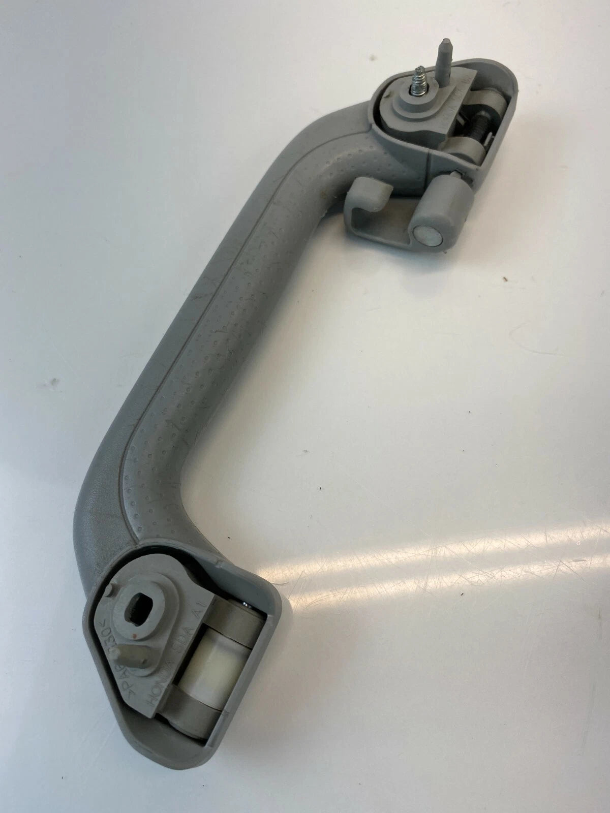 2003-2007 HONDA ACCORD REAR LEFT DRIVER SIDE INNER GRAB GRIP HANDLE ASSEMBLY OEM