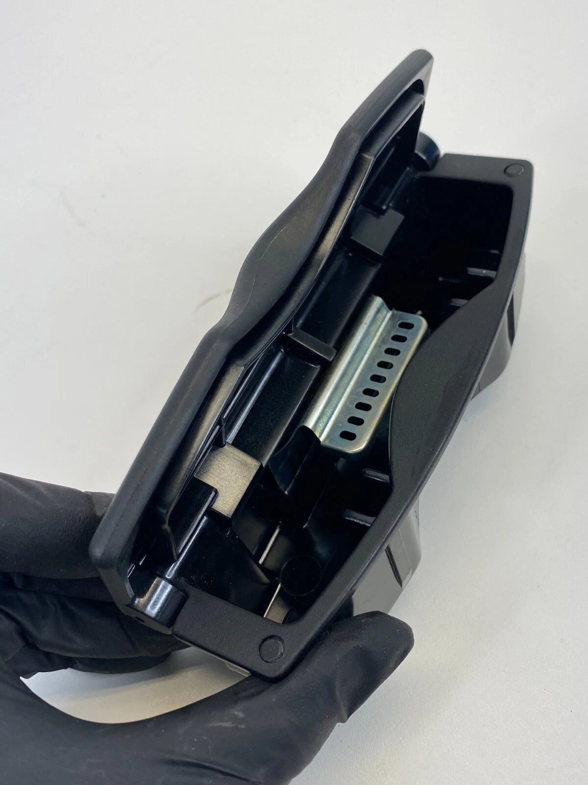 2000-2006 MAZDA MPV CENTER DASH LOWER ASH TRAY ASHTRAY STORAGE COMPARTMENT OEM
