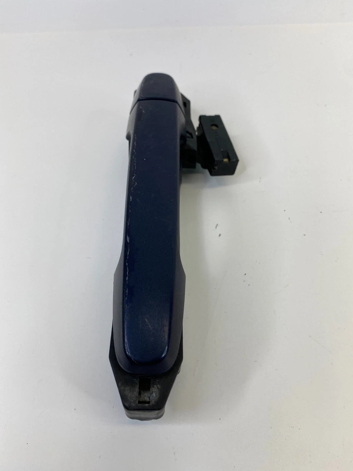 2003-2008 TOYOTA COROLLA MATRIX REAR RIGHT SIDE EXTERIOR OUTER DOOR HANDLE OEM