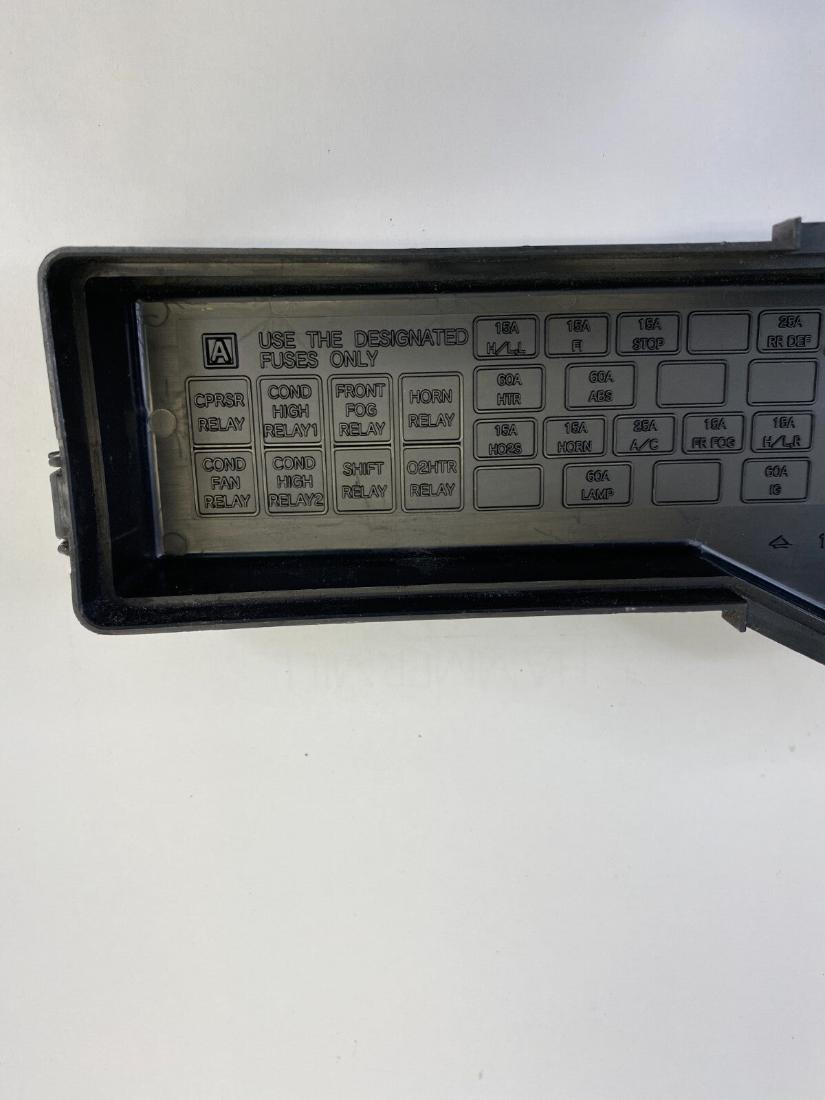 2003 2004 2005 Suzuki Grand Vitara 2.5L Junction Fuse Box Relay Cover Cap OEM