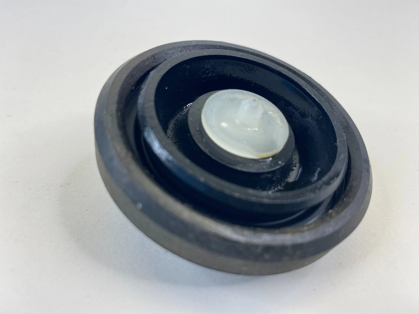 1998-2015 TOYOTA COROLLA 1.8L BRAKE MASTER FLUID CYLINDER RESERVOIR TANK CAP OEM