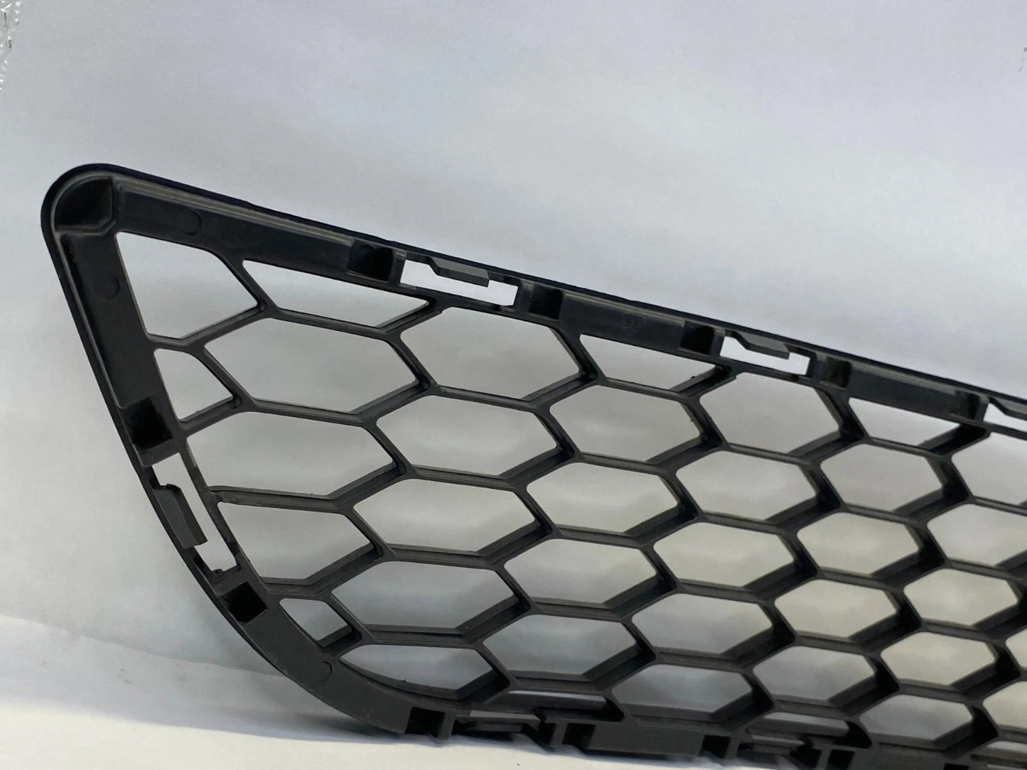 2016 2017 2018 2019 NISSAN SENTRA FRONT BUMPER LOWER GRILL GRILLE 216950 OEM