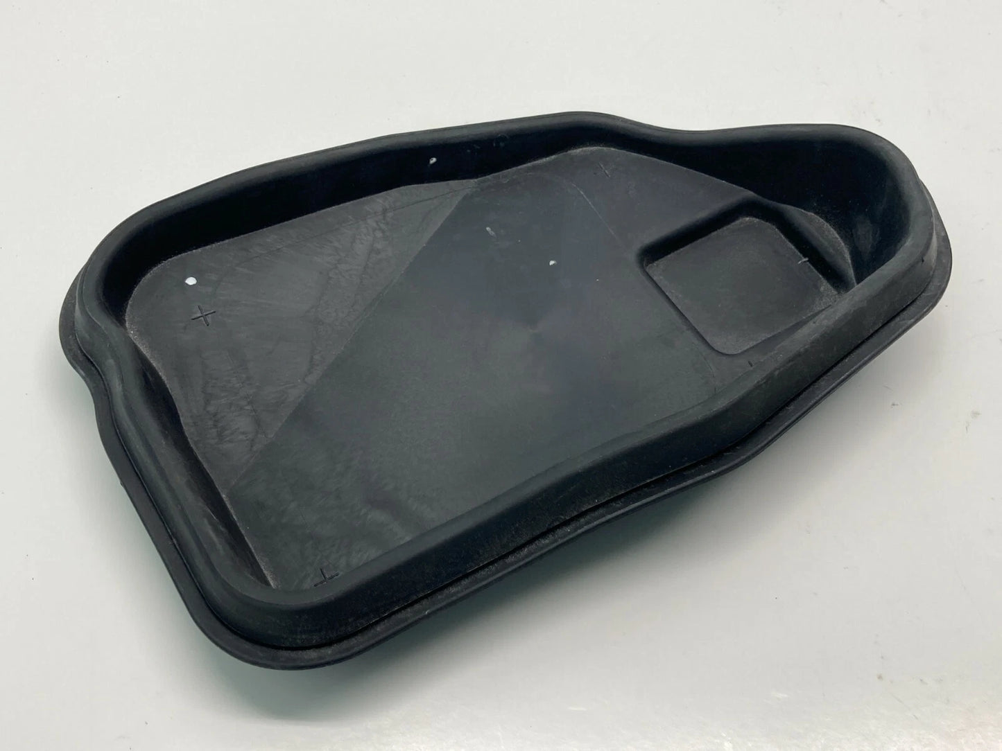 15 LINCOLN MKZ FRONT LH SIDE DOOR INTERIOR DUST SHIELD COVER TRIM DP53-F201A17AC