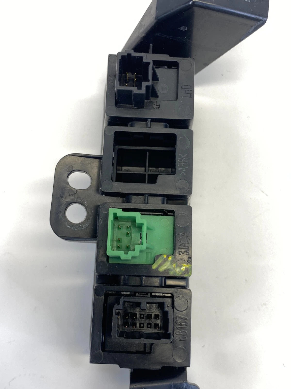 13-20 NISSAN PATHFINDER TRACTION POWER DOOR LIFTGATE SWITCH PANEL OEM 681673JA0A
