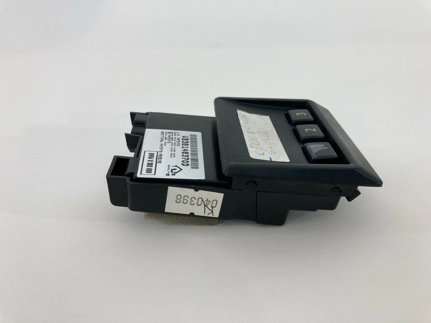 97-20 BMW 740IL GARAGE DOOR GATE REMOTE OPENING CONTROL SWITCH BUTTON 8380869