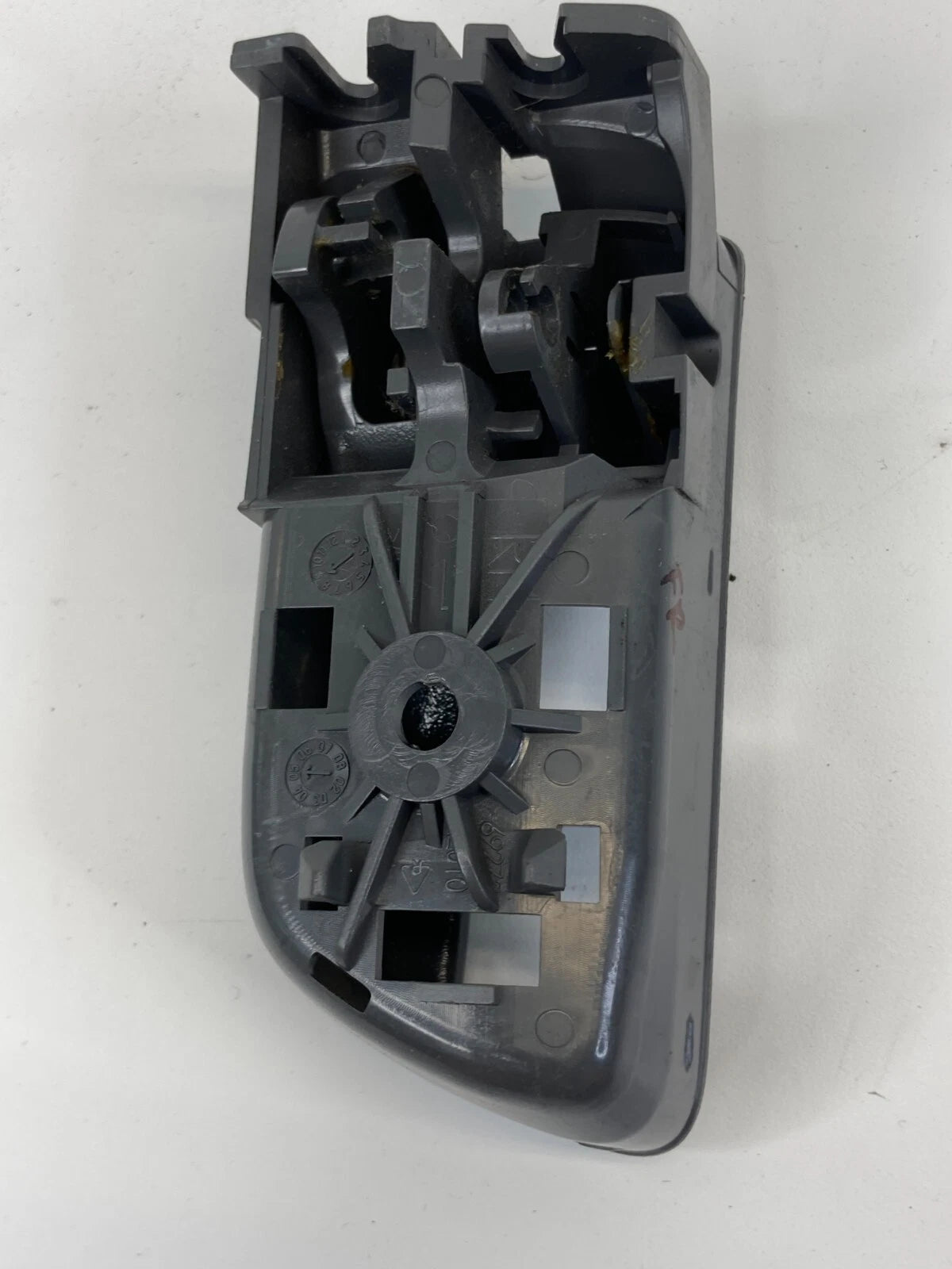 04-10 TOYOTA SIENNA CE & LE FRONT RIGHT PASSENGER INTERIOR DOOR HANDLE FR RH OEM