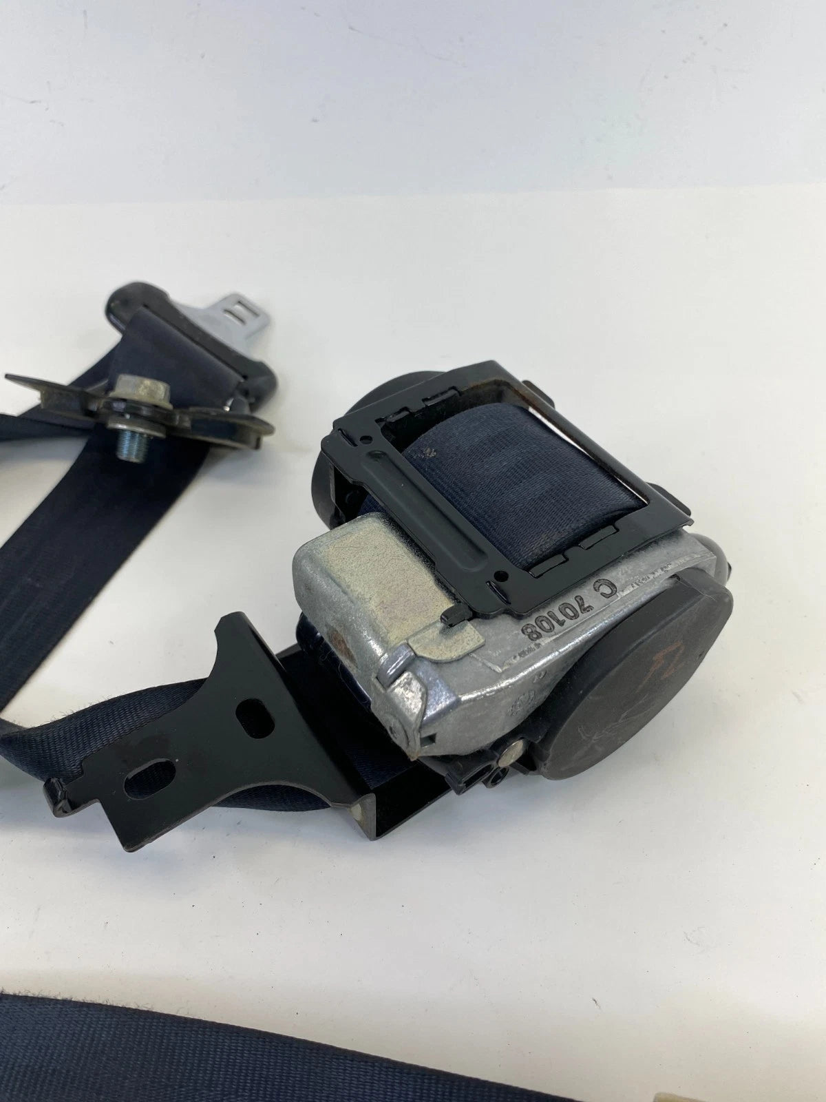 2011 2012 Mitsubishi Outlander Sport Front Left Seat Belt Retractor 6176497 OEM