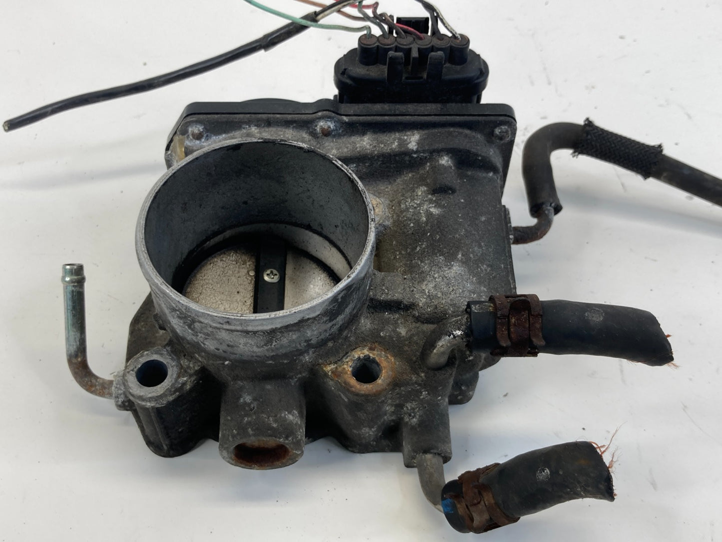 2006 2007 2008 2009 2010 Scion tC Throttle Body Throttle Valve 22030-28070 OEM