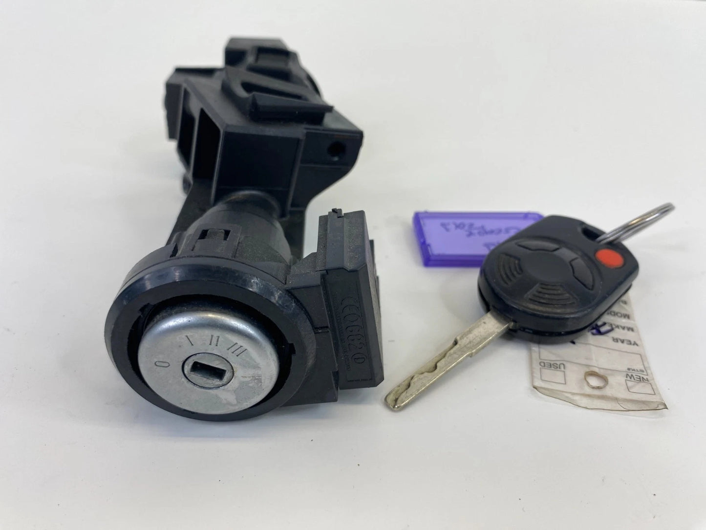2013-2019 Ford Escape Ignition Switch Lock Cylinder & Key 6E5T-15607-CA OEM