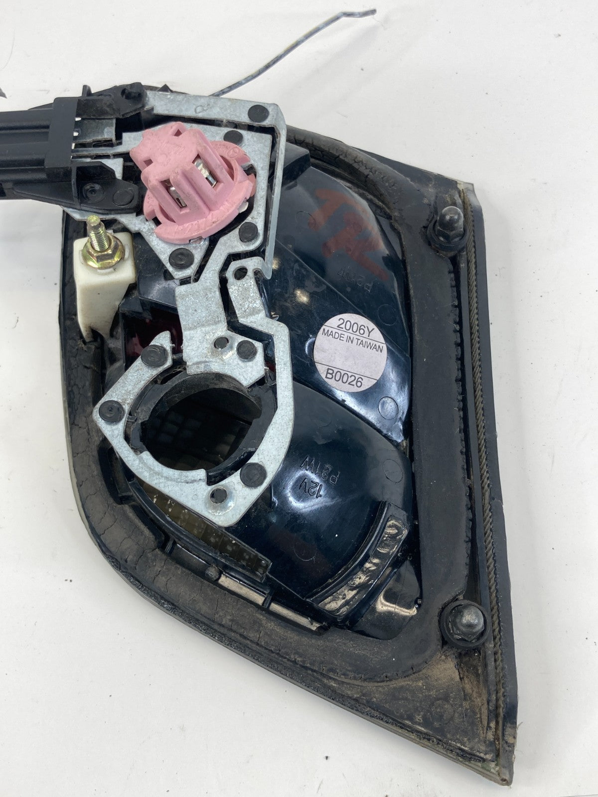 1998-2002 Mercedes-Benz E430 Rear Right Inner Tail Light Taillight Aftermarket