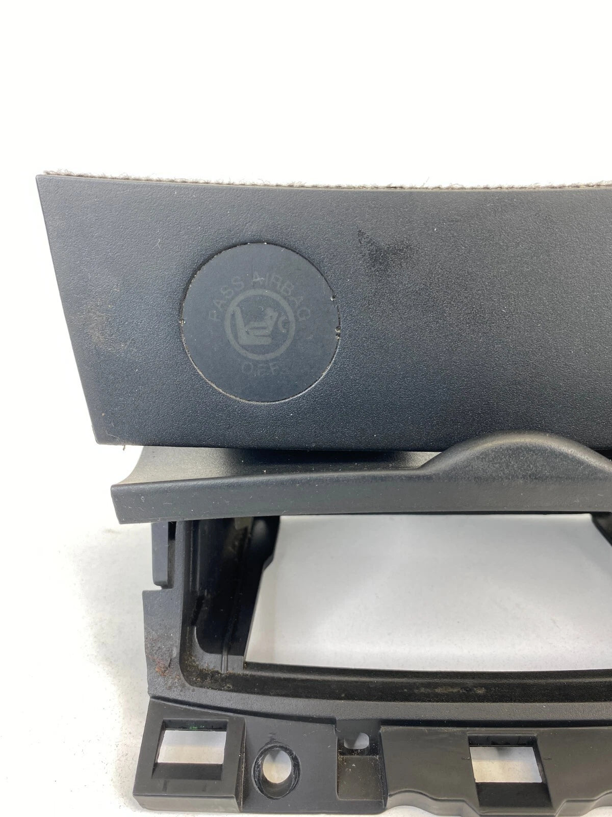 2004-2009 MAZDA 3 MAZDA3 SEDAN CENTER CONSOLE LOWER DASH ASH TRAY COIN LIGHTER