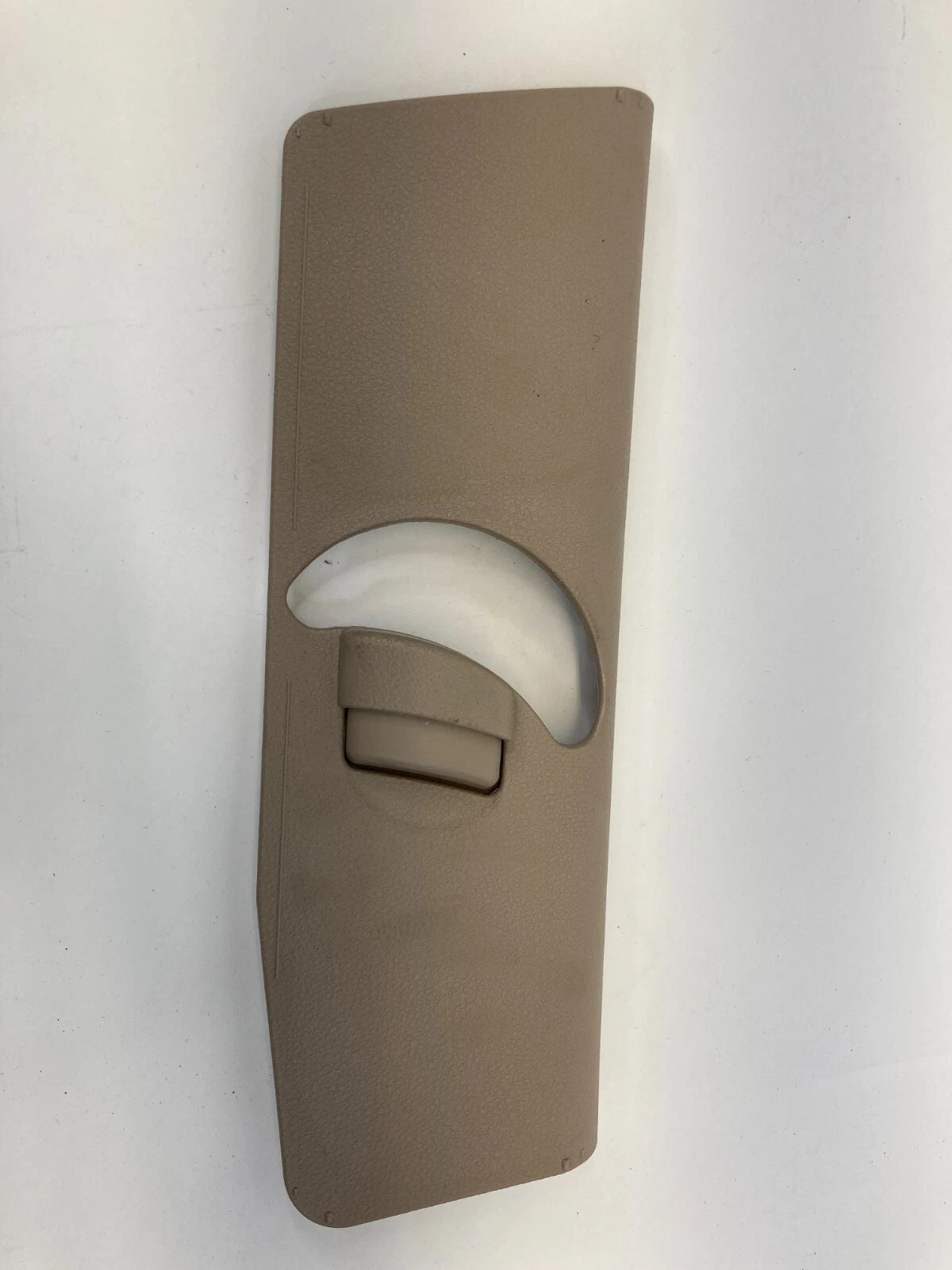 05-10 KIA SPORTAGE FRONT RIGHT UPPER PILLAR SEAT BELT COVER TRIM 85831-1F300 OEM