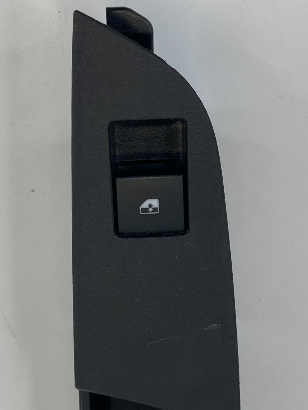 2010-2017 GMC Terrain Rear Left Side Door Power Window Switch w/ Bezel 20981820