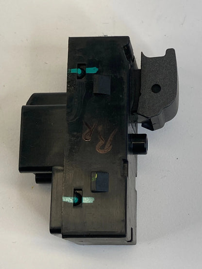 10-12 CADILLAC SRX REAR RIGHT SIDE DOOR WINDOW CONTROL SWITCH BUTTON 25955380