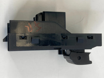 2017-2019 Chevrolet Trax Front Right Passenger Window Control Switch 22819399