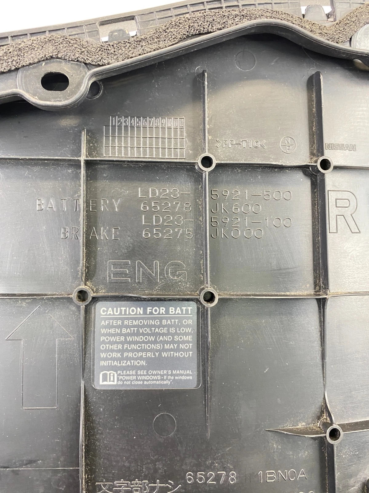 2008-2013 INFINITI G37 BATTERY TRAY COVER ACCESS LID TRIM 65278JK600 OEM