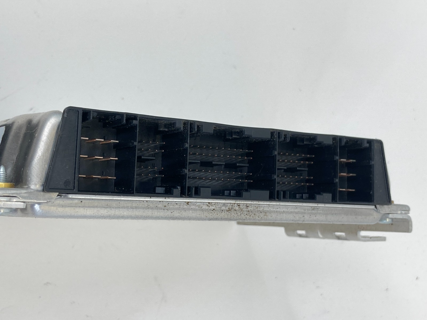 2007-2010 Kia Sportage 2.7L FWD Engine Computer Control Module ECU 39104-23242