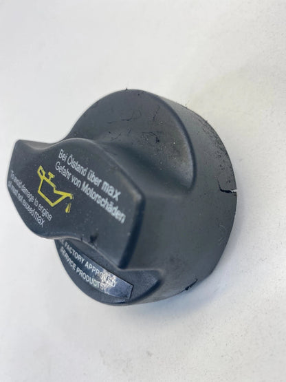 2006 2007 MERCEDES-BENZ C280 C 280 06-11 C350 ENGINE OIL FILLER COVER CAP OEM