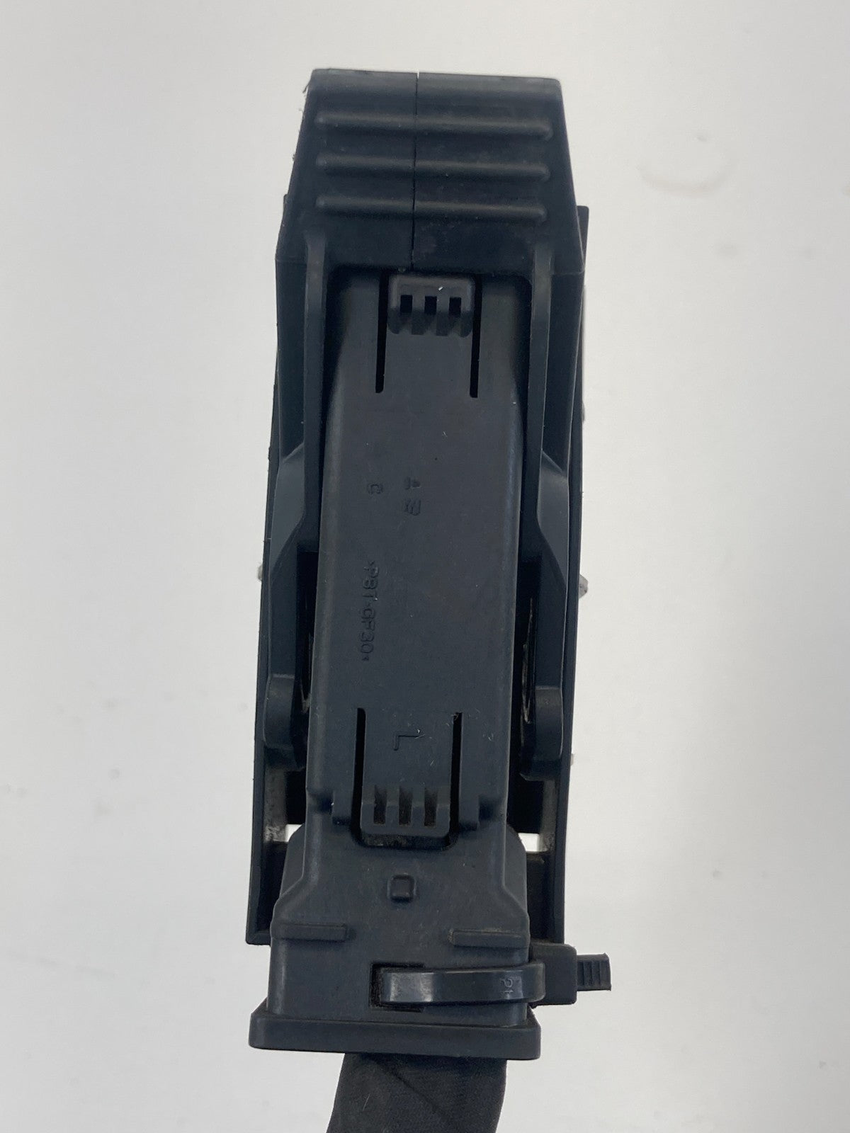 2013 2014 Hyundai Accent 1.6L A/T FWD ABS Pump Anti Lock Brake Connector Cable