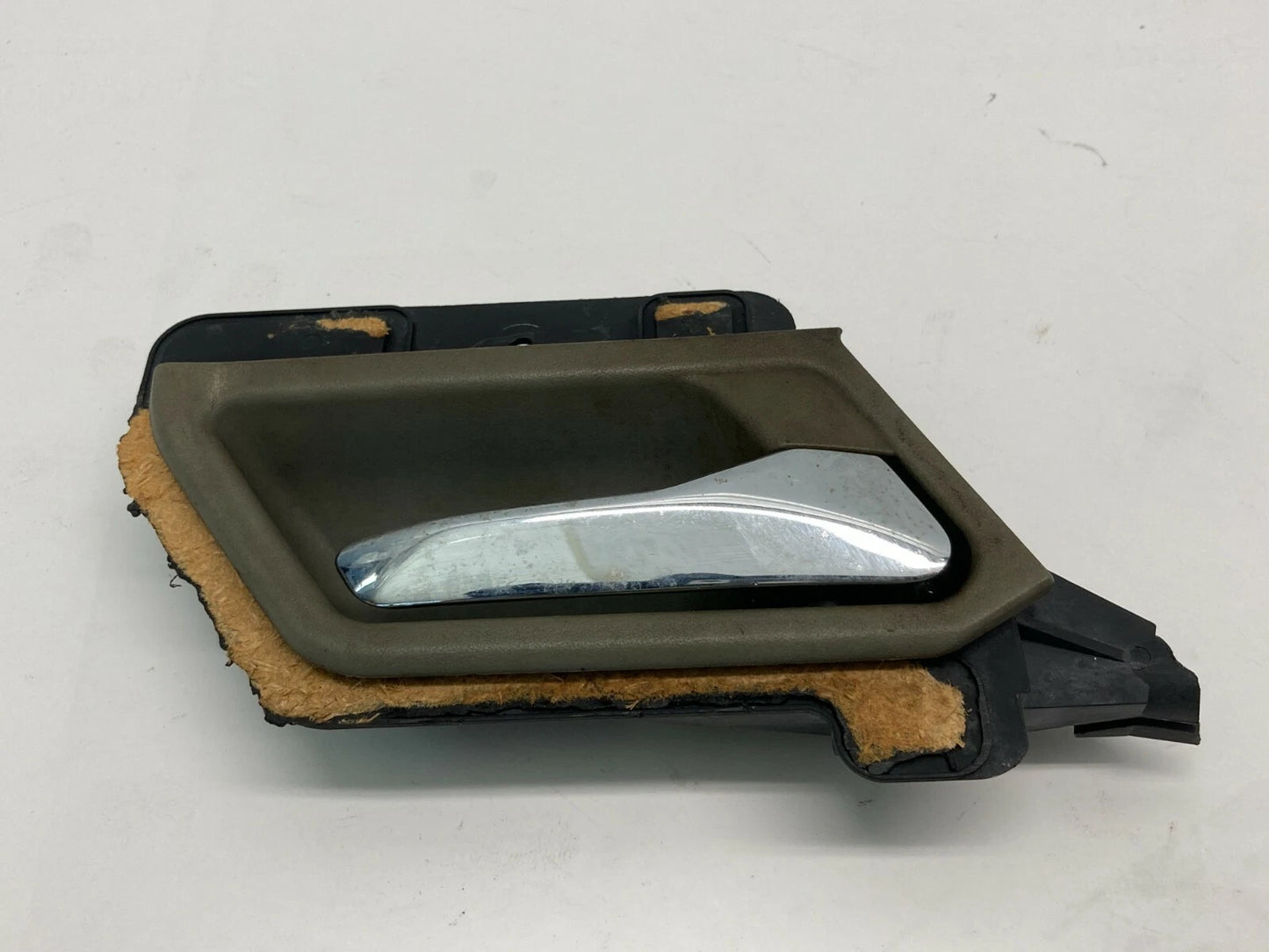 1994-1997 MERCEDES-BENZ C 280 C 220 FRONT RIGHT INNER DOOR HANDLE ASSEMBLY OEM